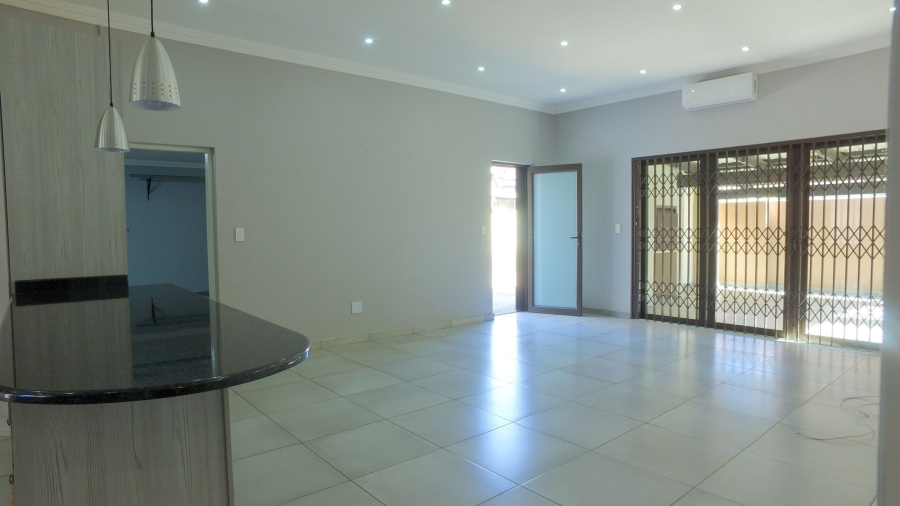 3 Bedroom Property for Sale in Geelhoutpark North West